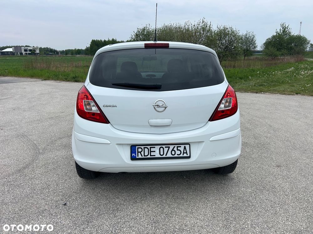Opel Corsa 1.2 16V Essentia - 6