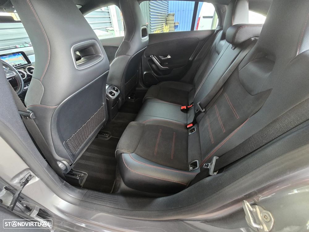 Mercedes-Benz CLA 180 d Shooting Brake AMG Line Aut. - 37