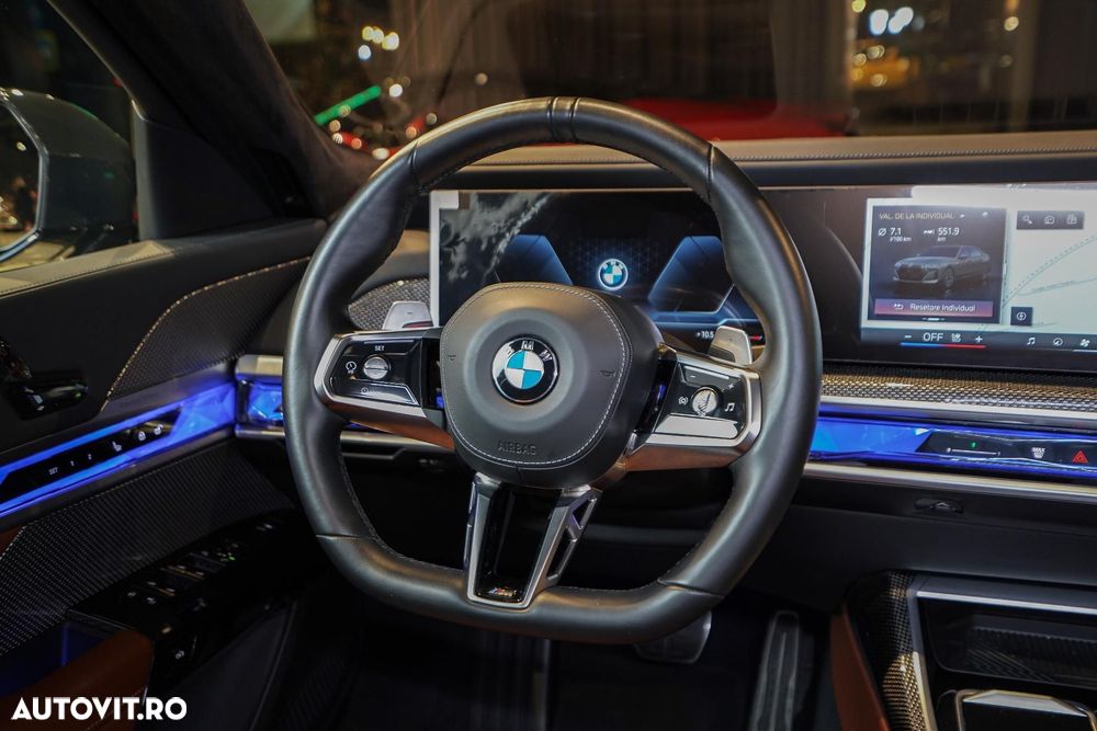 BMW Seria 7 740d xDrive MHEV - 22
