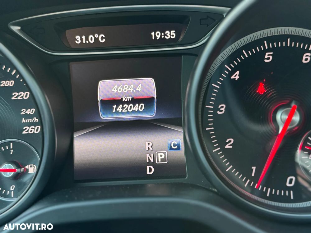 Mercedes-Benz CLA Shooting Brake 250 7G-DCT UrbanStyle Edition - 12