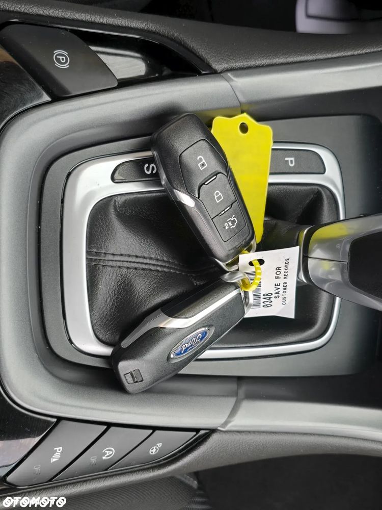 Ford Mondeo 2.0 EcoBoost Titanium S - 33