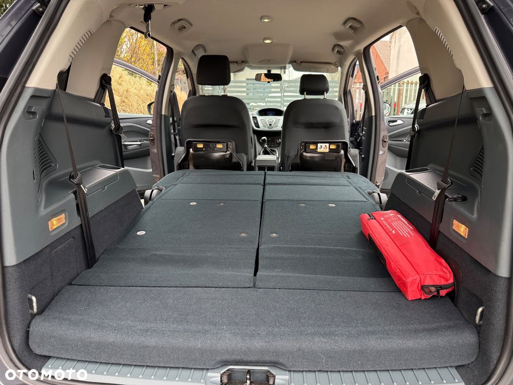 Ford Grand C-MAX 2.0 TDCi Titanium - 16