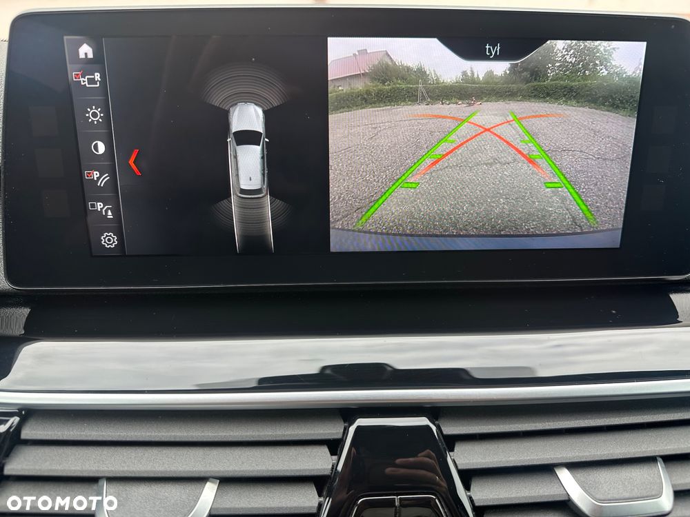 BMW Seria 5 520d Sport Line - 22