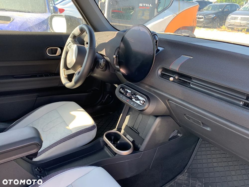 MINI Cooper C Favoured Trim - 13
