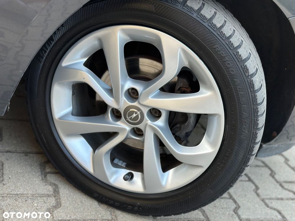 Opel Corsa 1.4 Innovation - 18