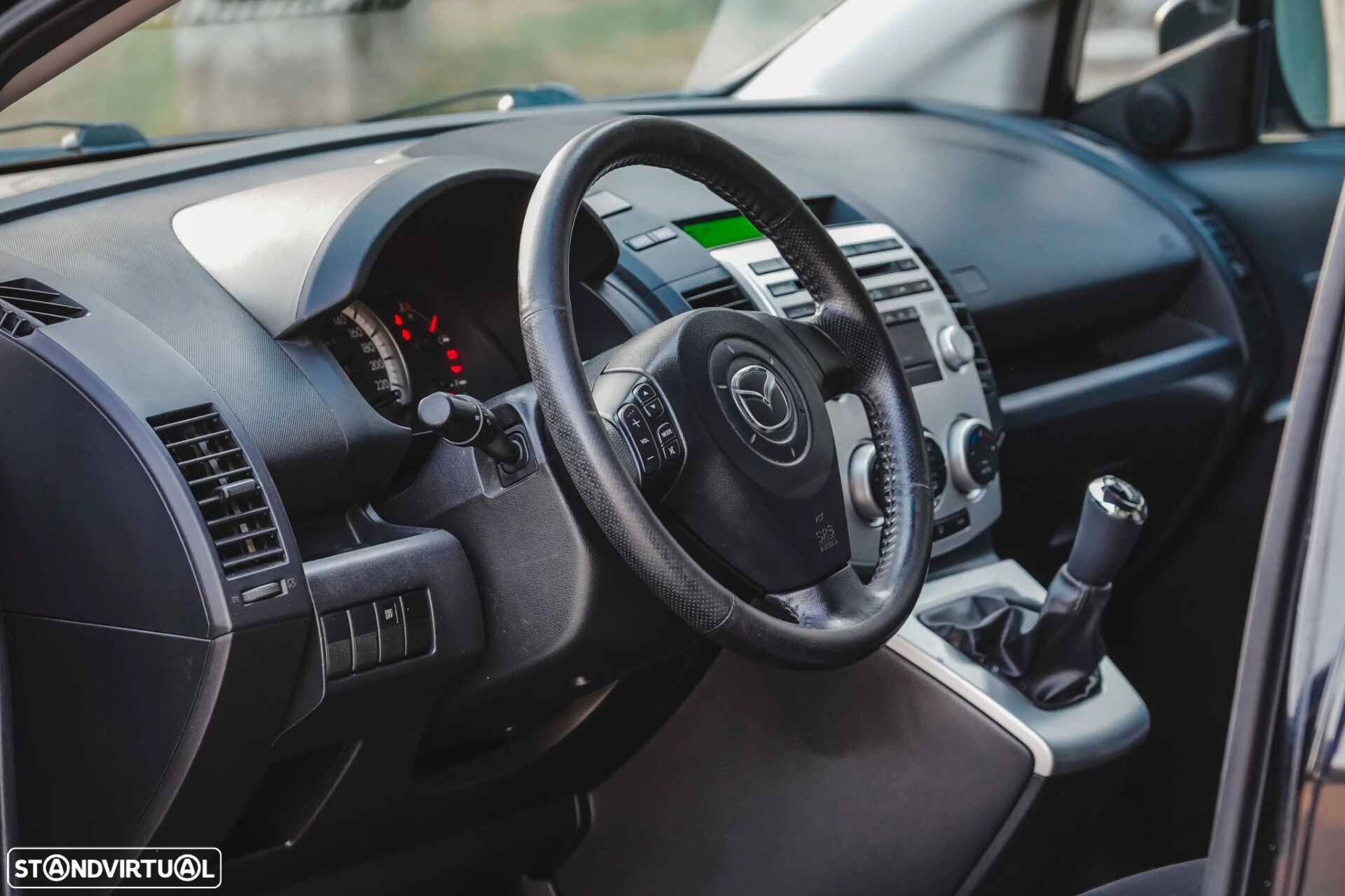Mazda 5 - 14