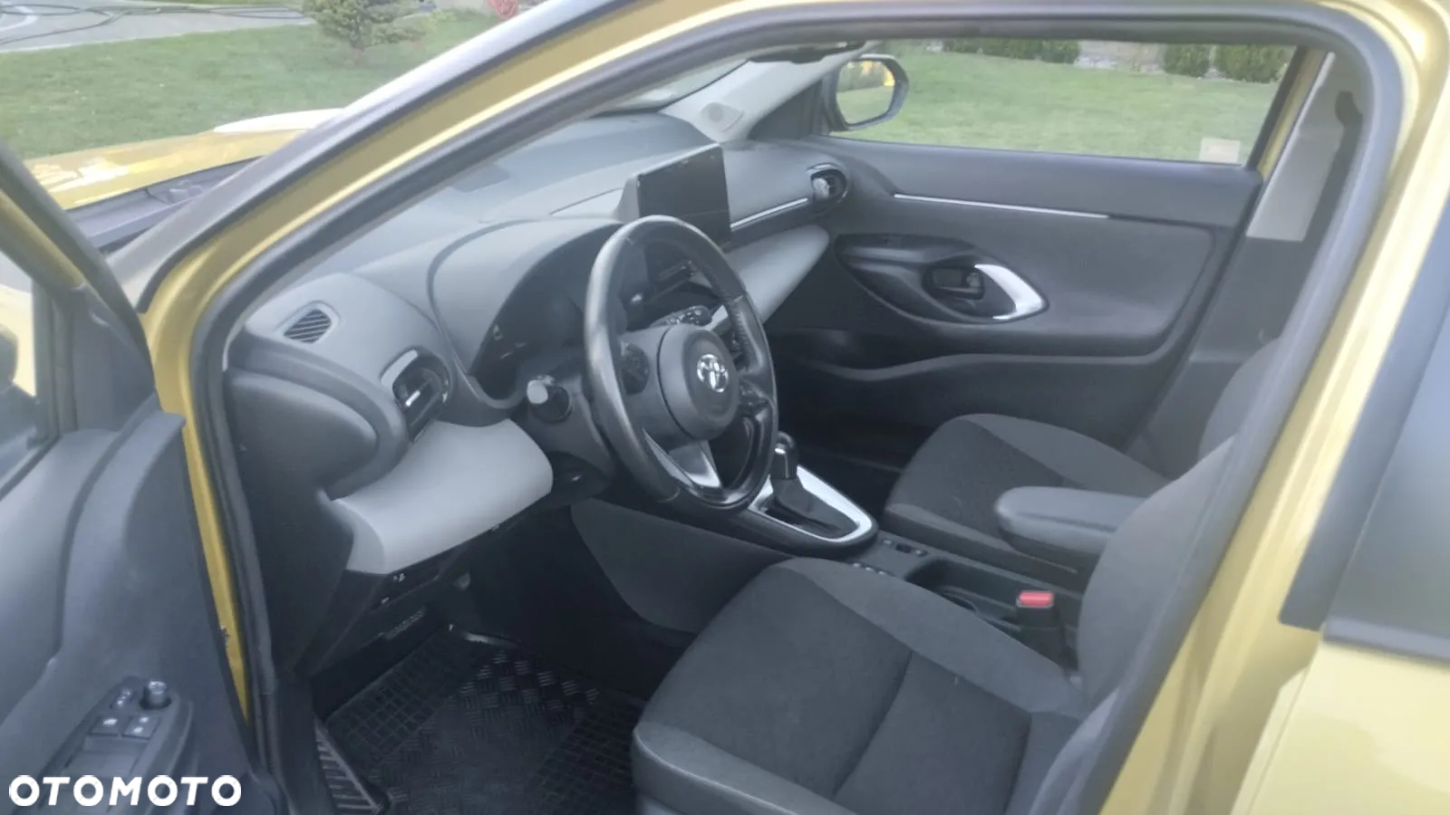 Toyota Yaris Cross Hybrid 1.5 Comfort - 12
