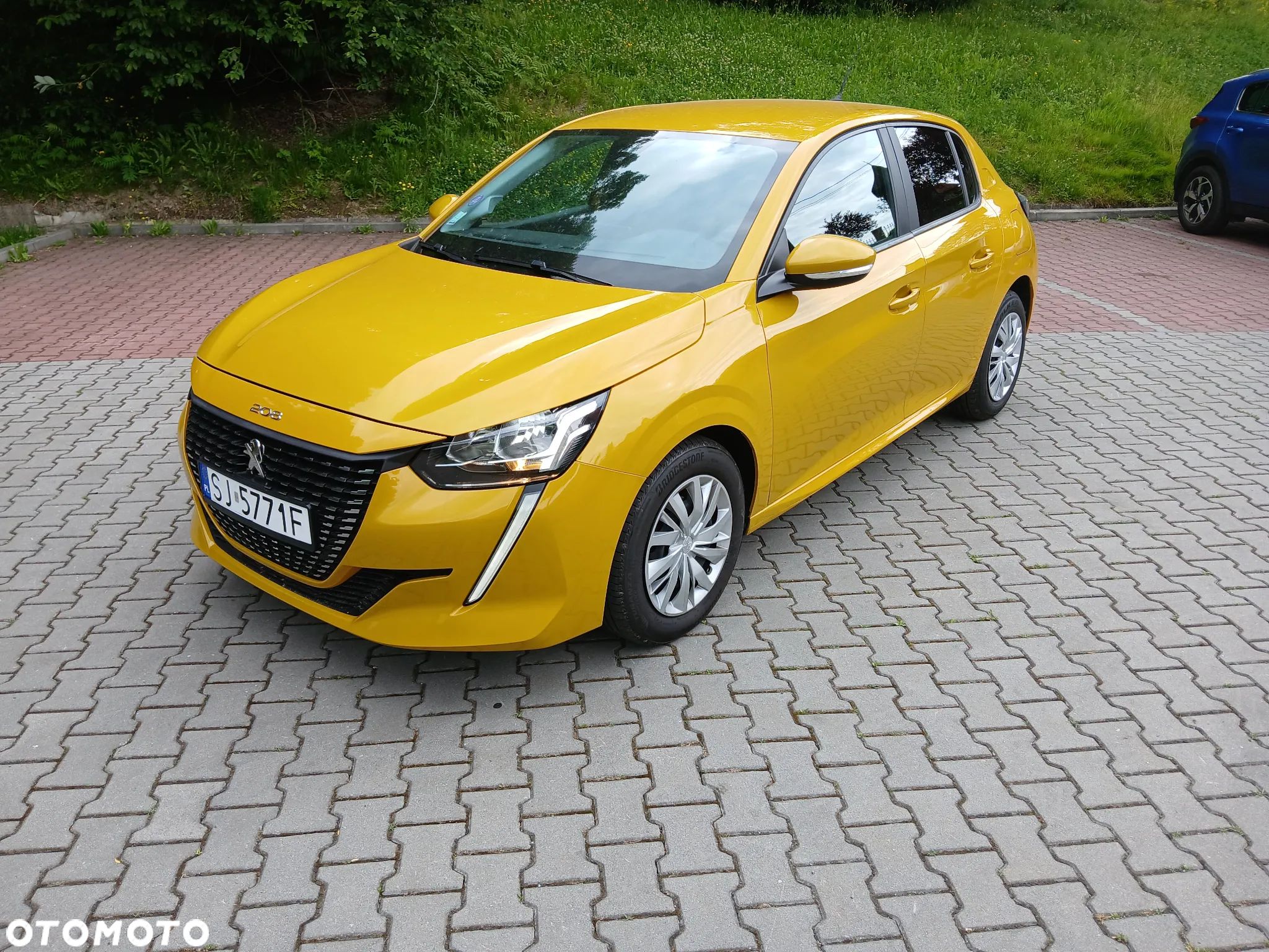 Peugeot 208 - 1