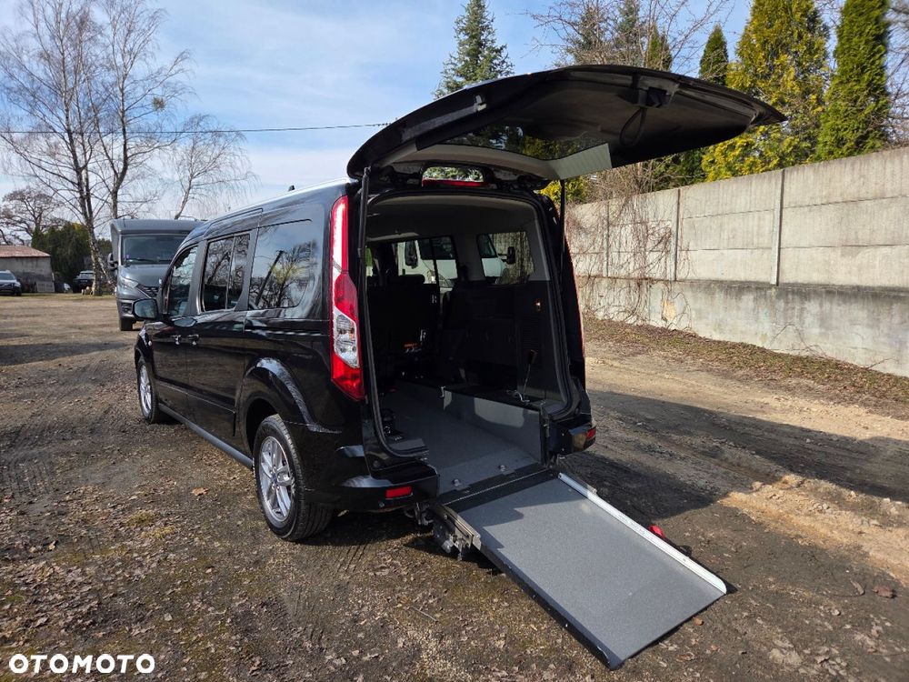Ford Tourneo Connect Grand - 22