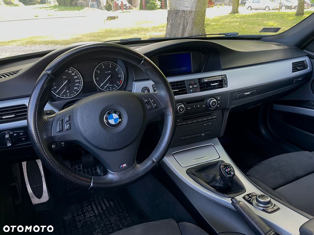 BMW Seria 3 318i Edition Sport - 12