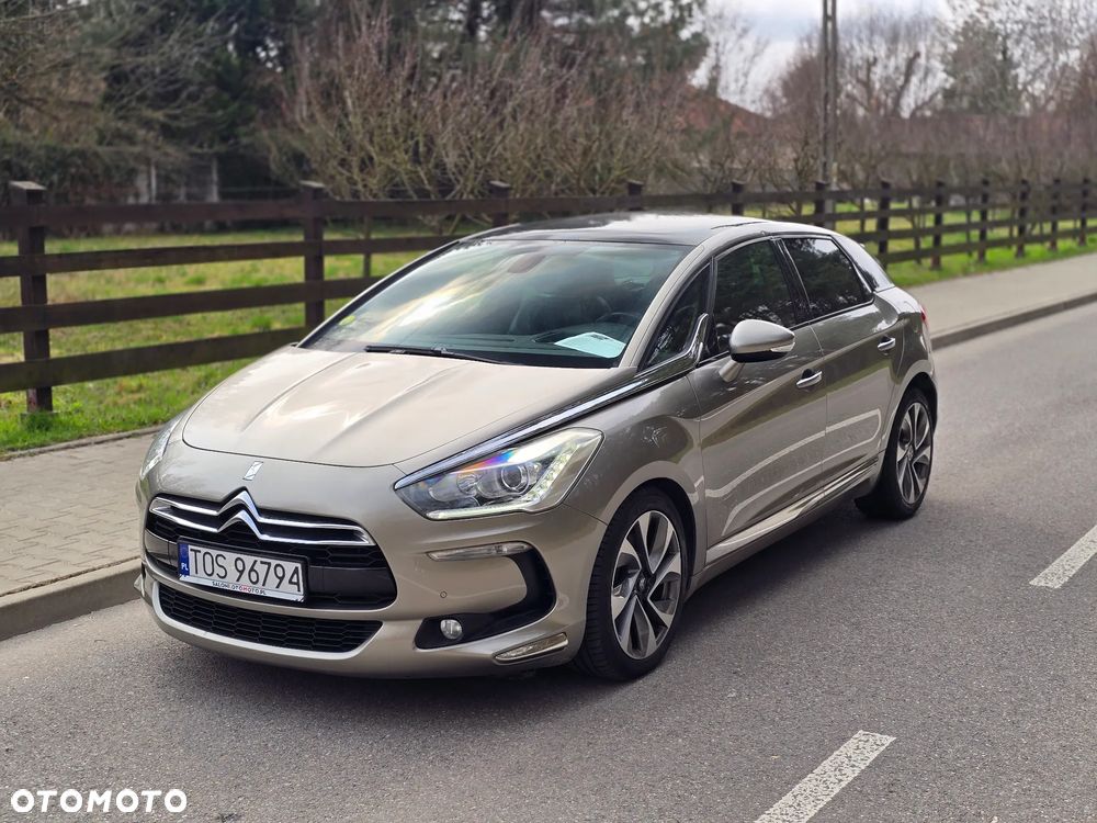 Citroën DS5 HDi 165 SportChic - 8