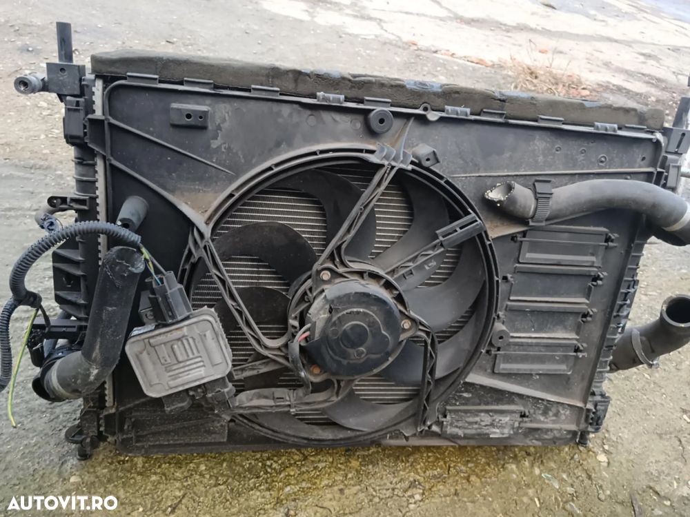 grup electroventilator cu radiatoare ford kuga 2.0 tdci 2008-2012 automata - 1