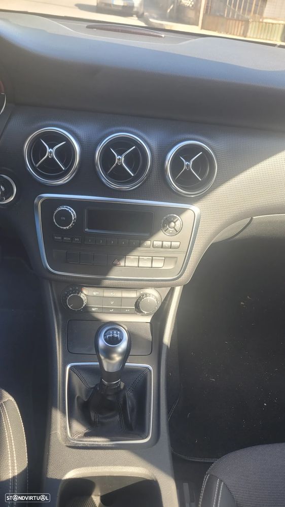 Mercedes-Benz A 180 d - 12