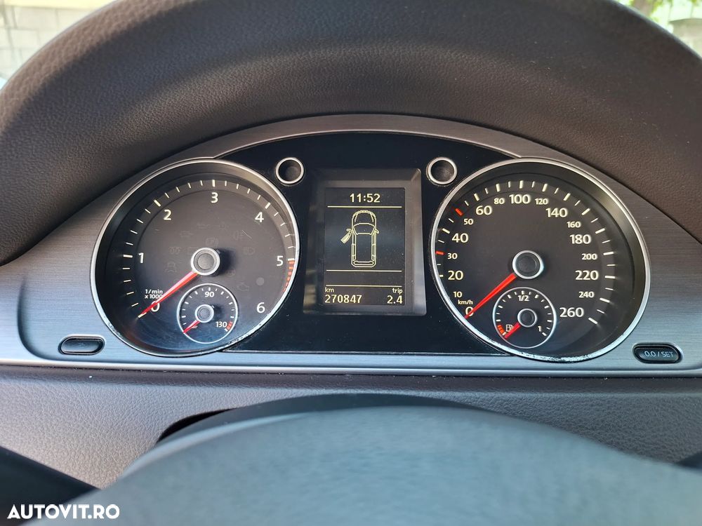 Volkswagen Passat 2.0 TDI Blue TDI Comfortline - 27