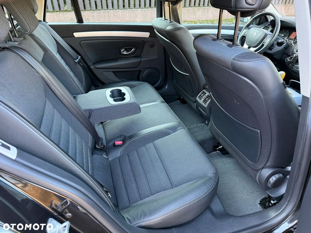 Renault Laguna 2.0 DCi FAP Expression - 28