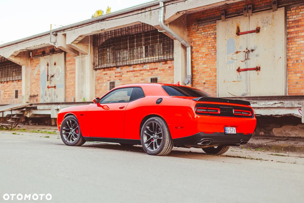 Dodge Challenger 5.7 R/T - 15
