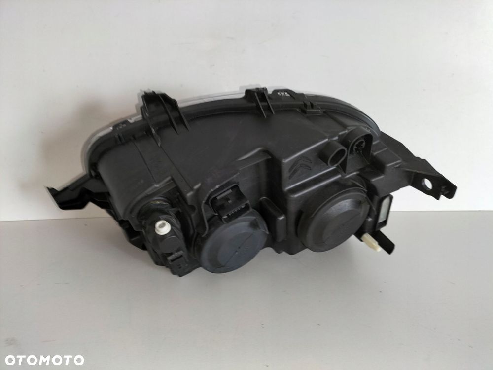lampa przednia reflektor prawa citroen c3 iii 16-20 - 4