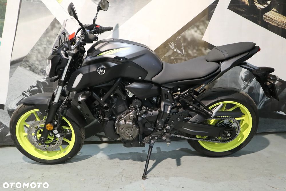 Yamaha MT - 5