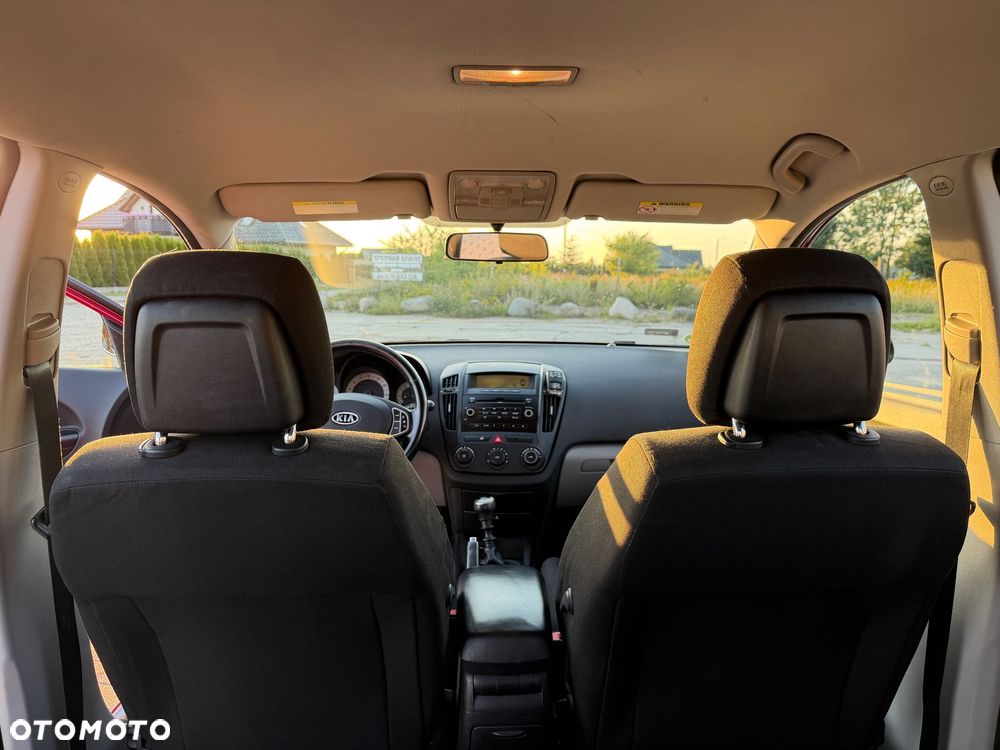 Kia Ceed 1.6 Crdi Comfort + - 21