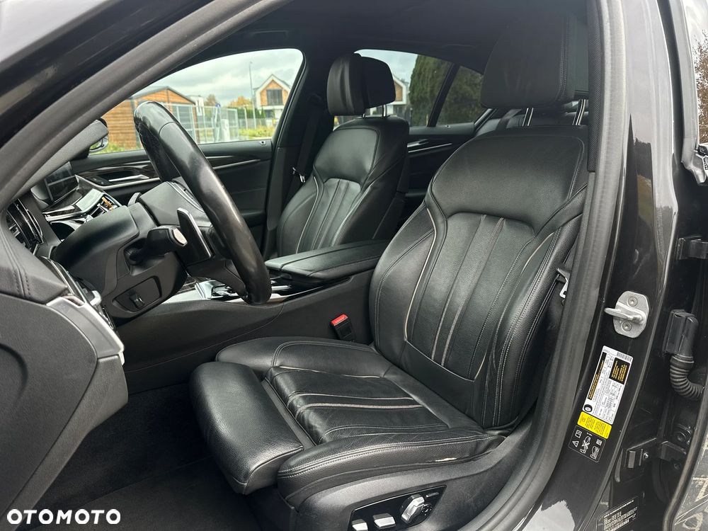 BMW Seria 5 540i xDrive Luxury Line - 10