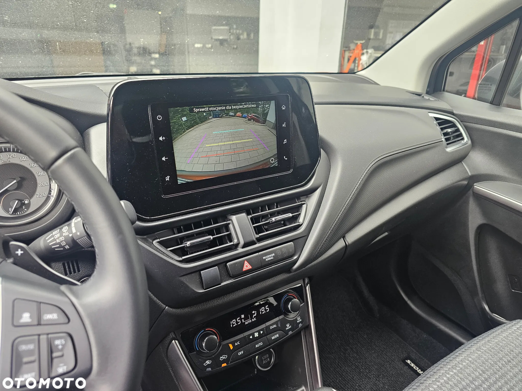 Suzuki SX4 S-Cross 1.5 DualJet Hybrid Premium AGS - 10
