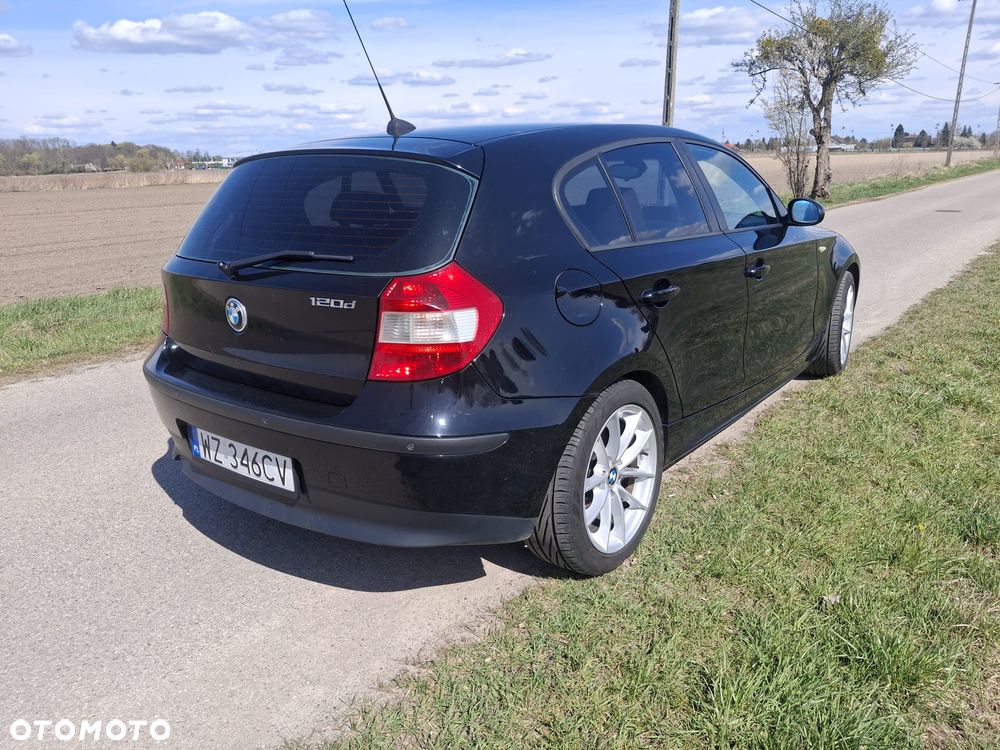 BMW Seria 1 - 25