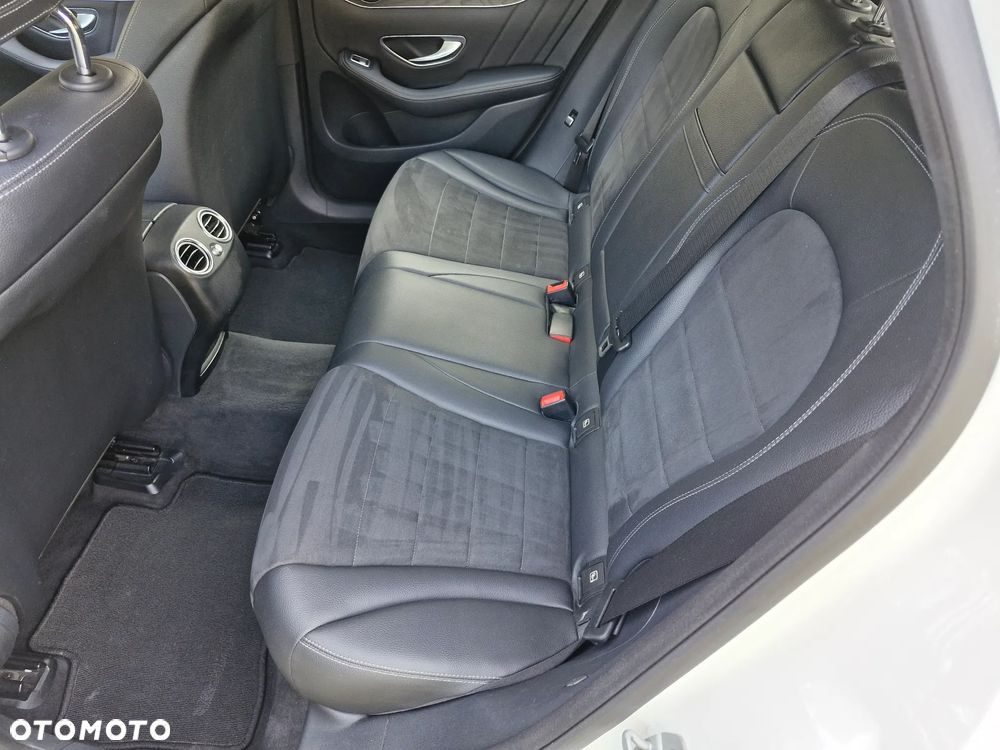 Mercedes-Benz GLC 220 d 4Matic 9G-TRONIC - 9