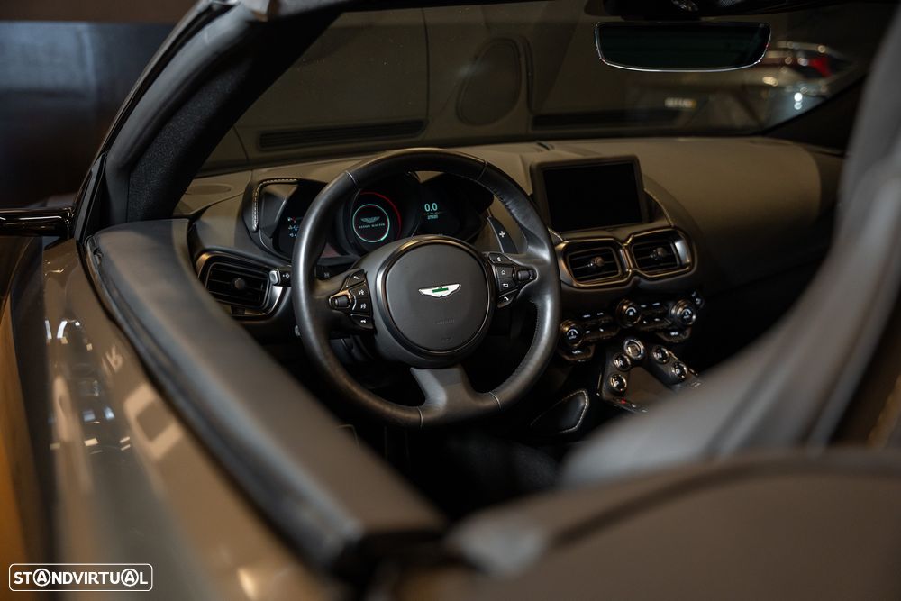 Aston Martin Vantage Roadster V8 - 14