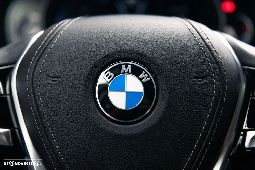 BMW 520 d Line Luxury Auto - 30