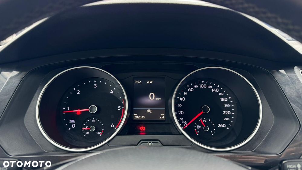 Volkswagen Tiguan 2.0 TDI SCR 4Motion (BlueMotion Tech) Comfortline - 18