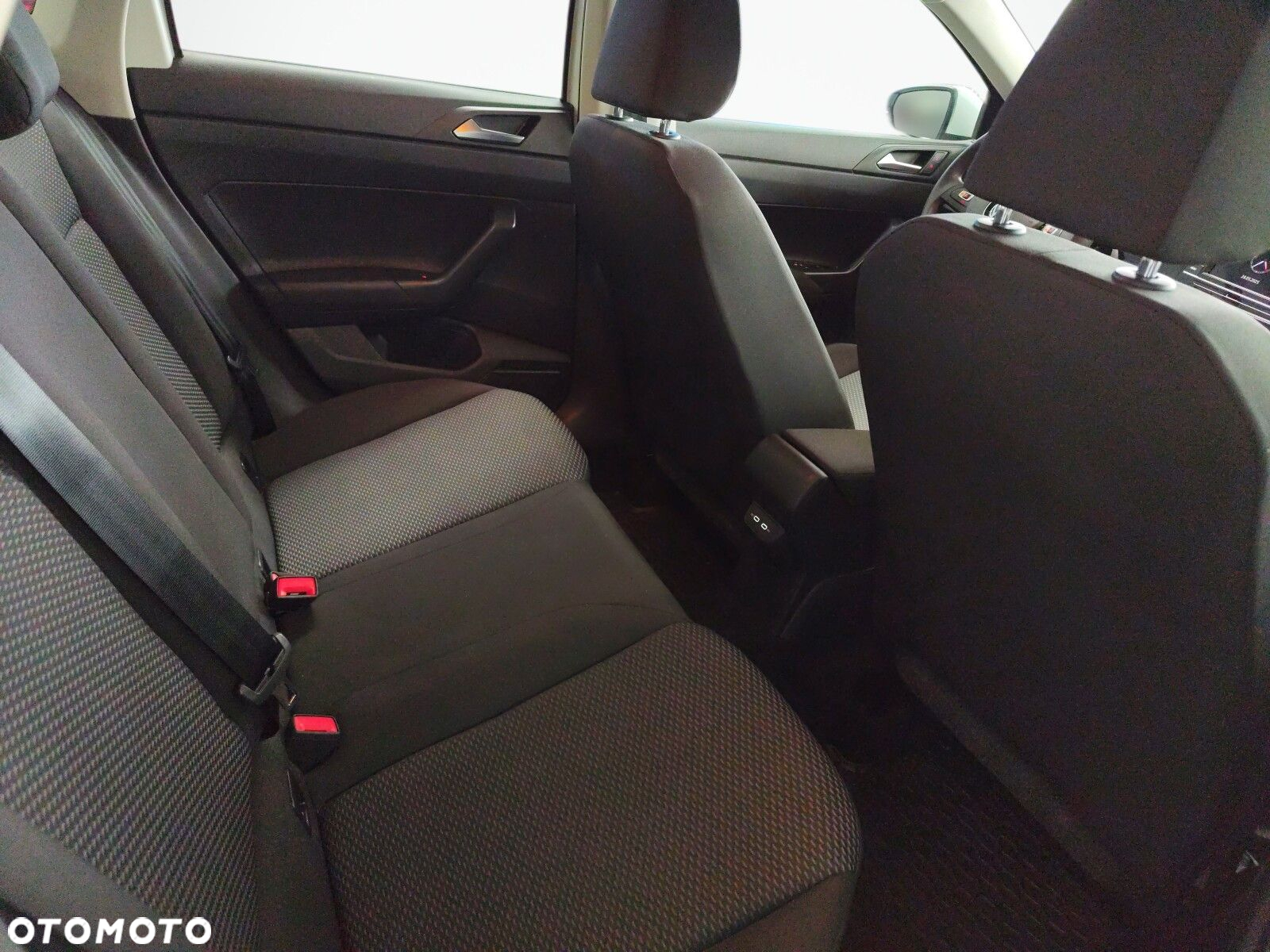 Volkswagen Polo - 16