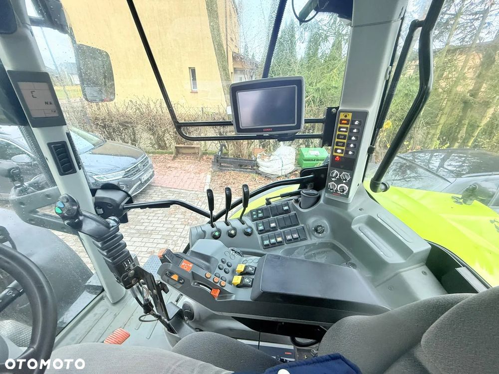 Claas Arion 620 - 16