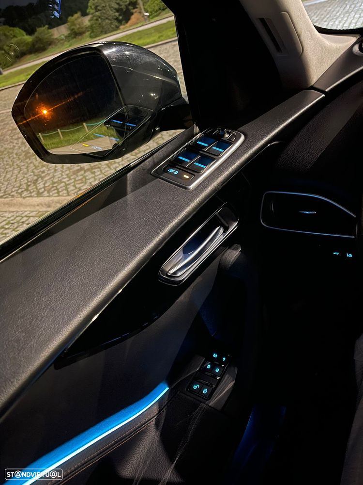 Jaguar F-Pace 2.0 i4D Portfolio - 12