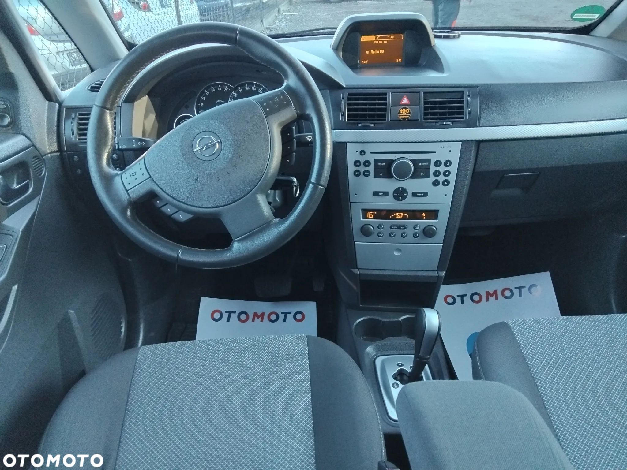 Opel Meriva 1.6 Essentia MTA - 13