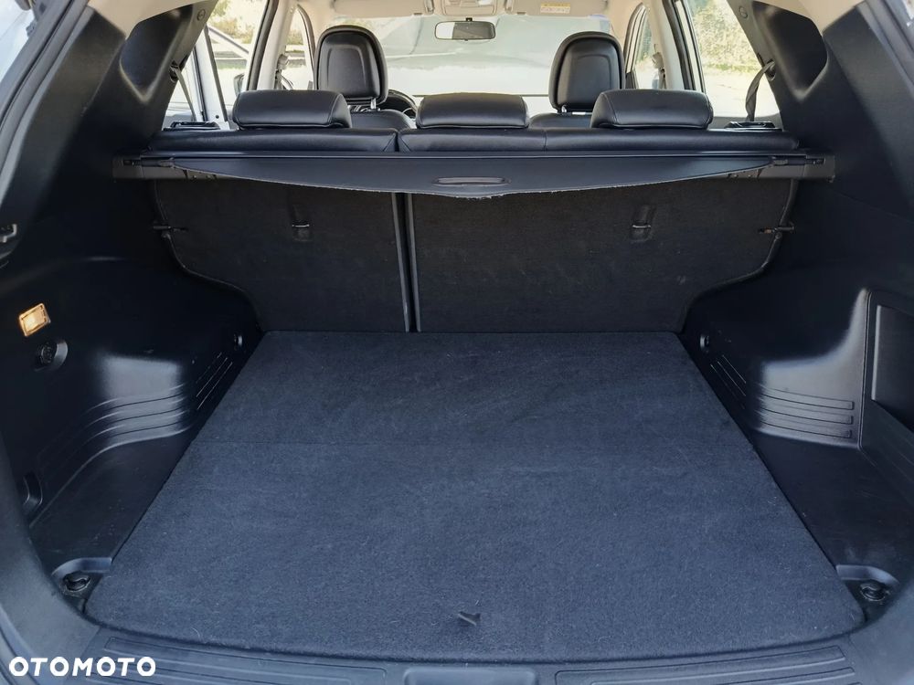 Hyundai ix35 1.6 2WD Fifa World Cup Edition - 12