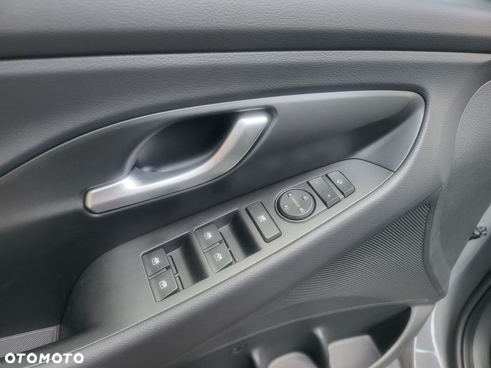Hyundai i30 1.5 T-GDI 48V-Hybrid DCT N Line - 13