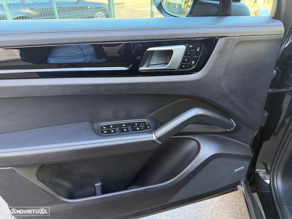 Porsche Cayenne Coupé - 19