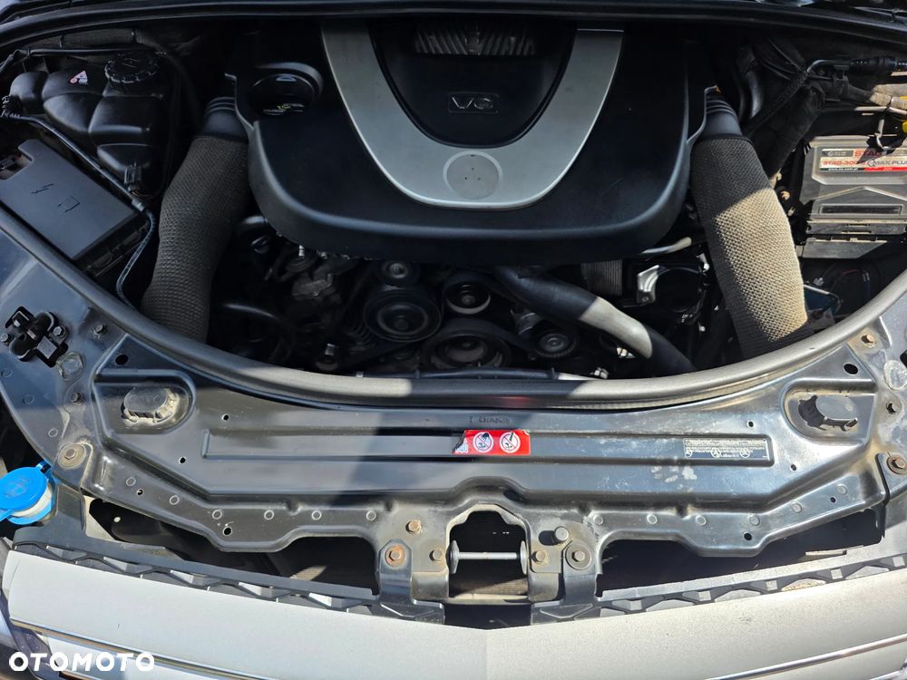 Mercedes-Benz Klasa R 350 4-Matic - 34
