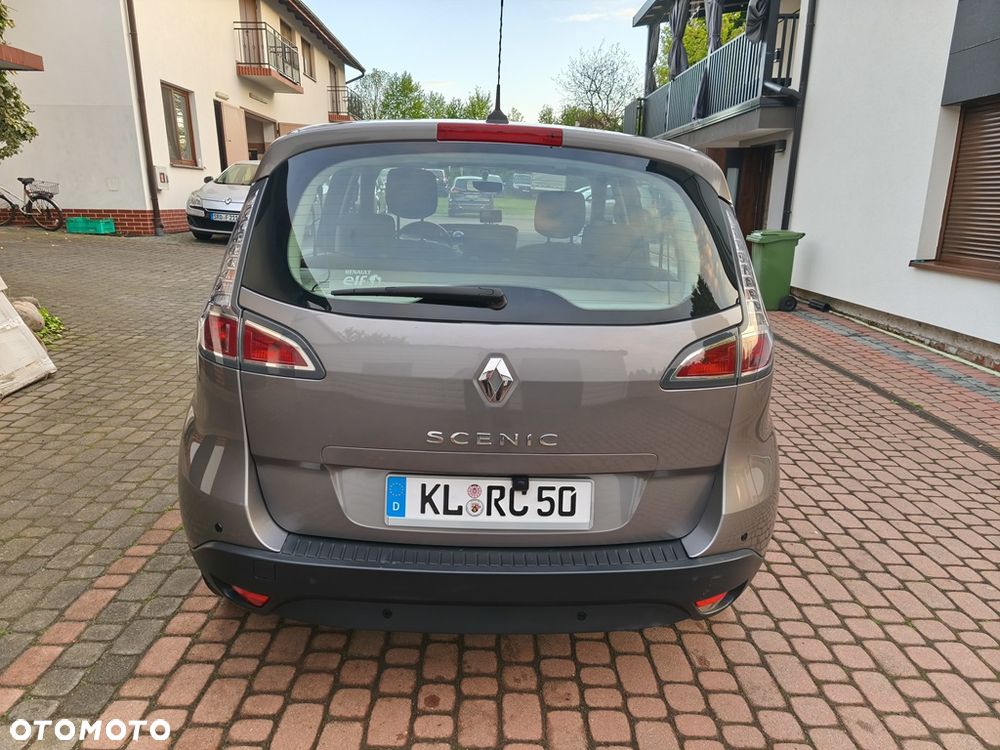 Renault Scenic 1.6 16V 110 TomTom Edition - 12