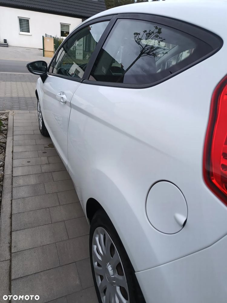 Ford Fiesta 1.25 Celebration - 15