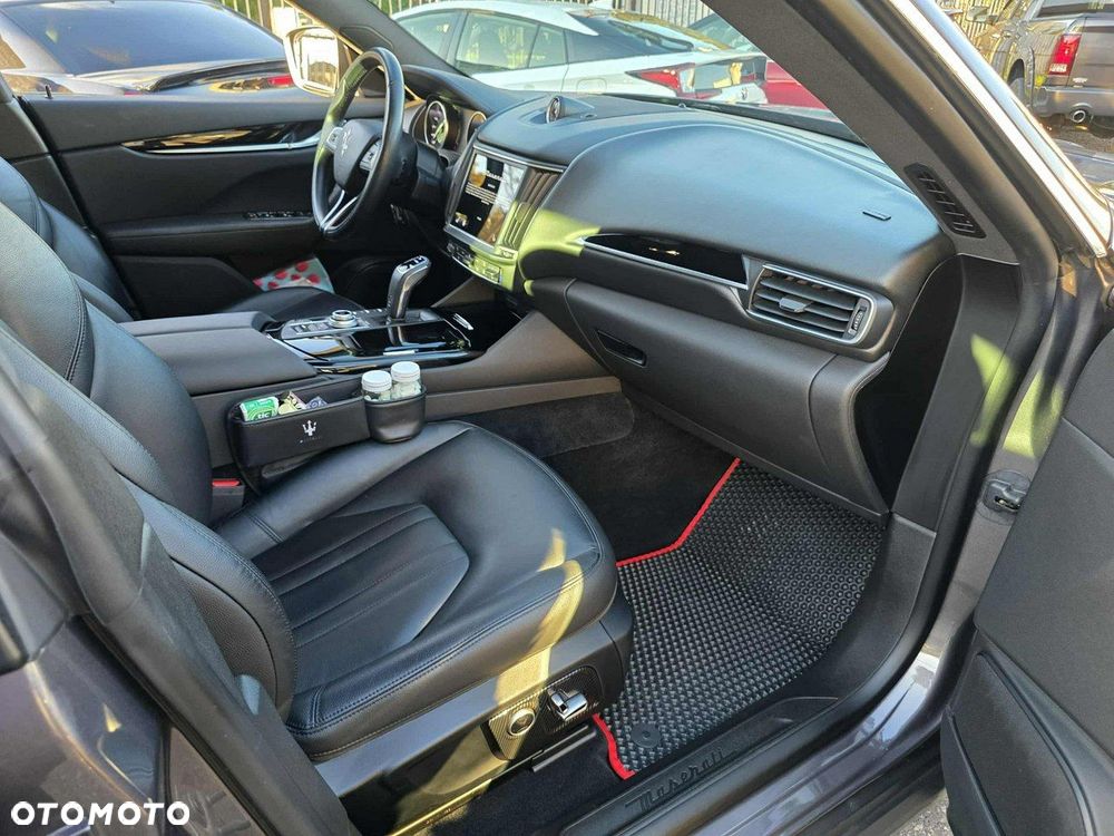 Maserati Levante S Q4 GranLusso - 31