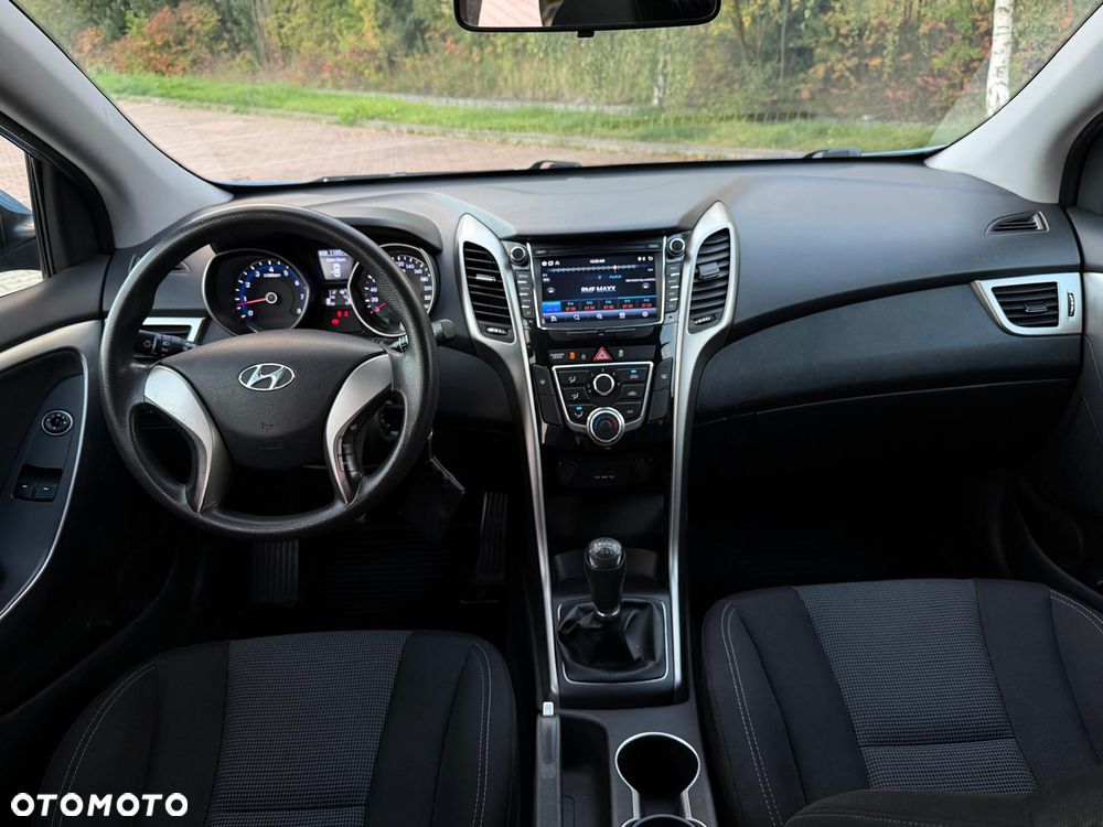 Hyundai i30 i30cw 1.4 Trend - 39