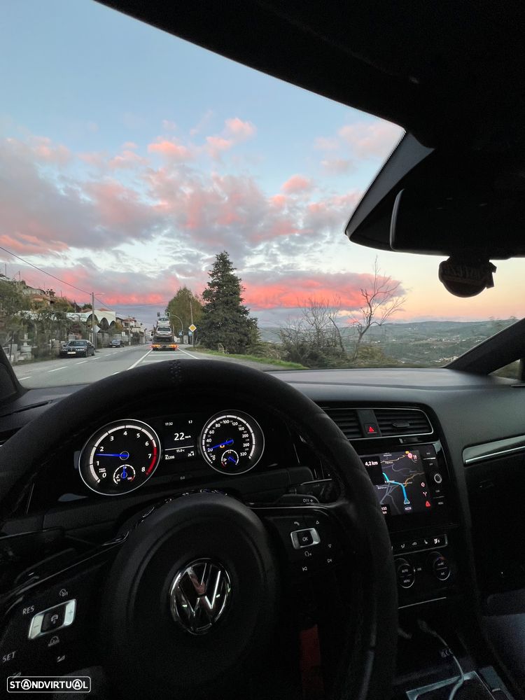 VW Golf R 4Motion BlueMotion DSG - 4
