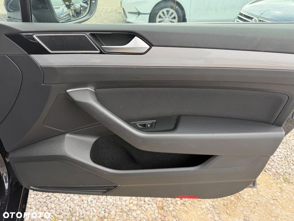 Volkswagen Passat 1.5 TSI EVO Business DSG - 29