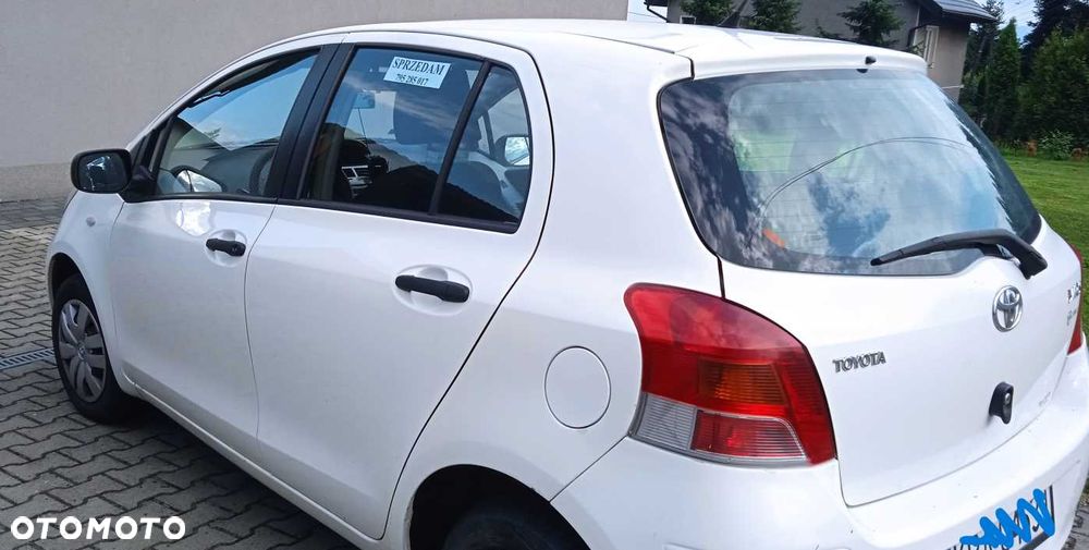Toyota Yaris 1.0 VVT-i - 5