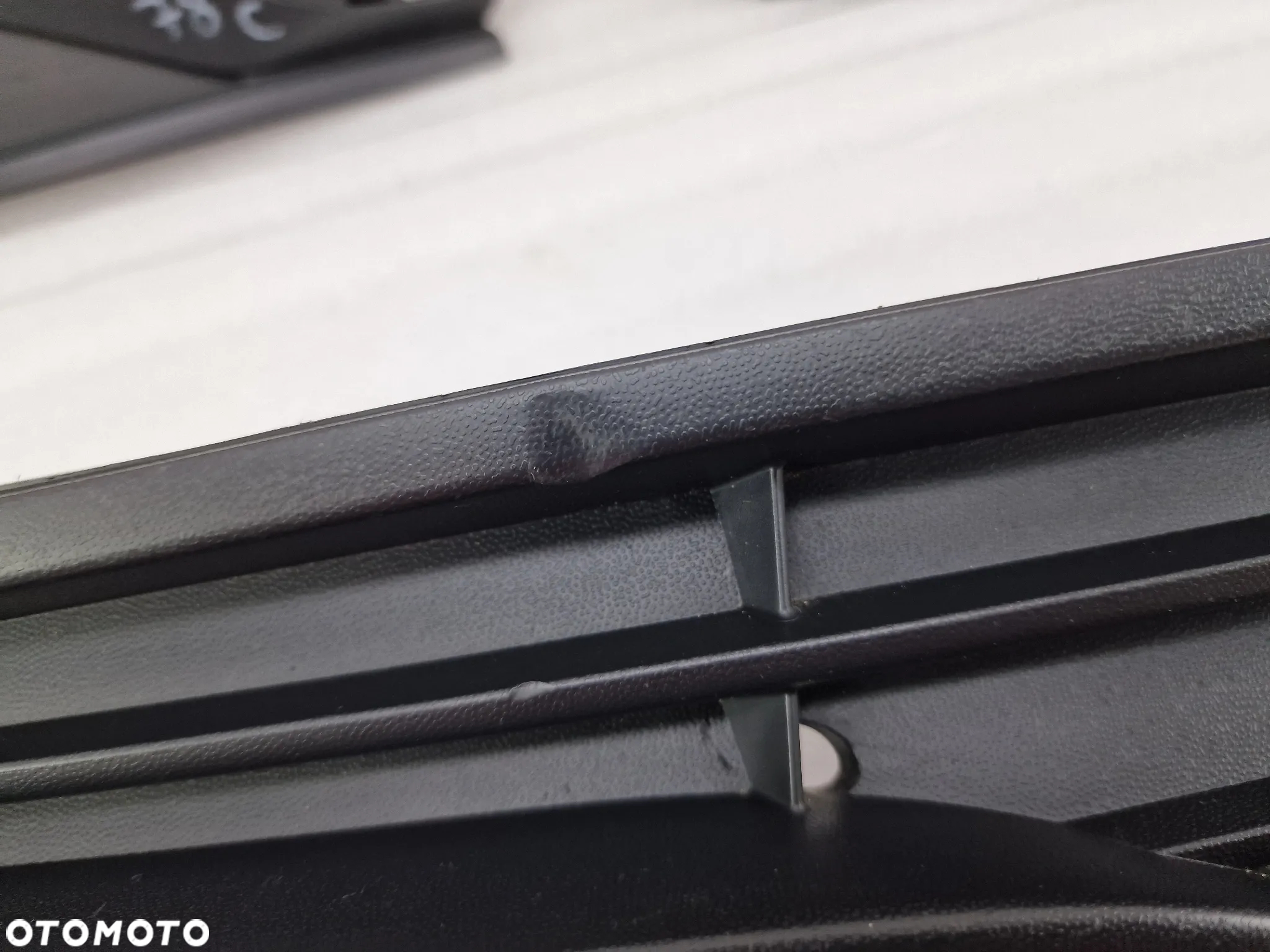 VW POLO 6C0 LIFT 13- LEWA KRATKA BOCZNA ZDERZAKA PRZEDNIEGO PRZÓD , 6C0853665K , NR AUKCJI E/78 - 16