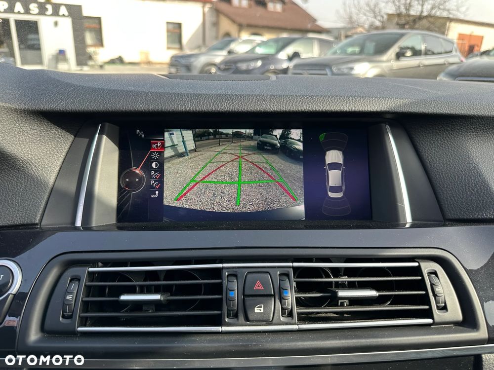 BMW Seria 5 530d xDrive Luxury Line - 33