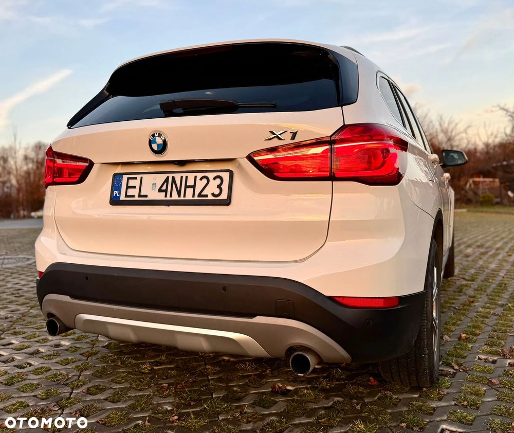 BMW X1 xDrive28i xLine - 12