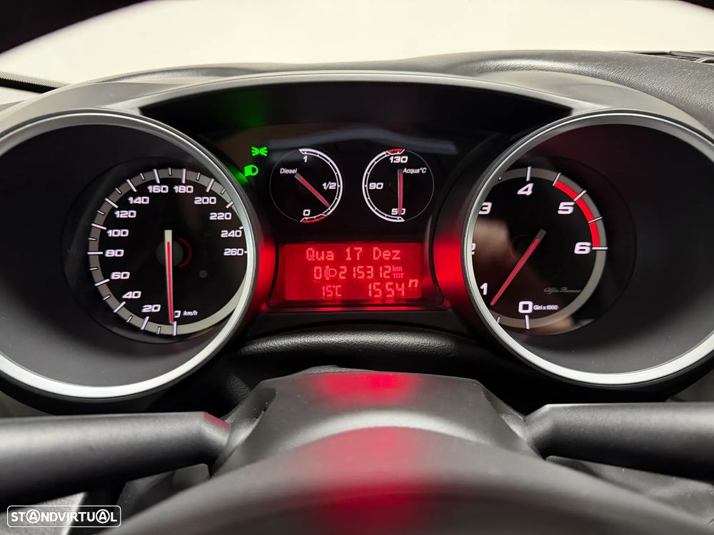 Alfa Romeo Giulietta 1.6 JTDM 16V - 12