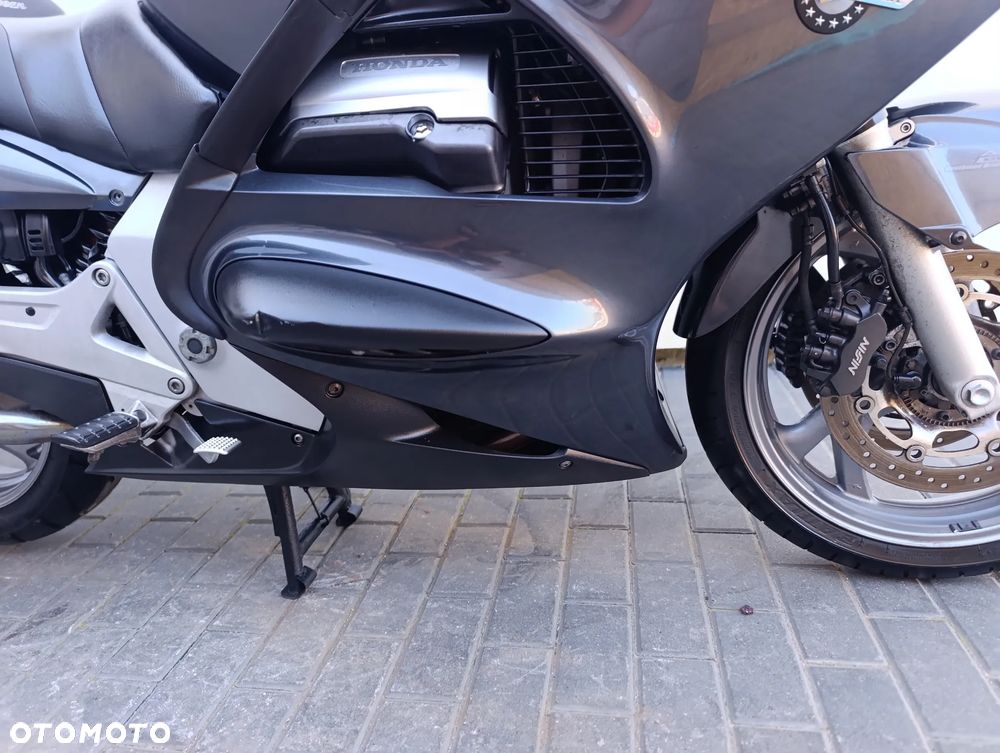 Honda ST - 32